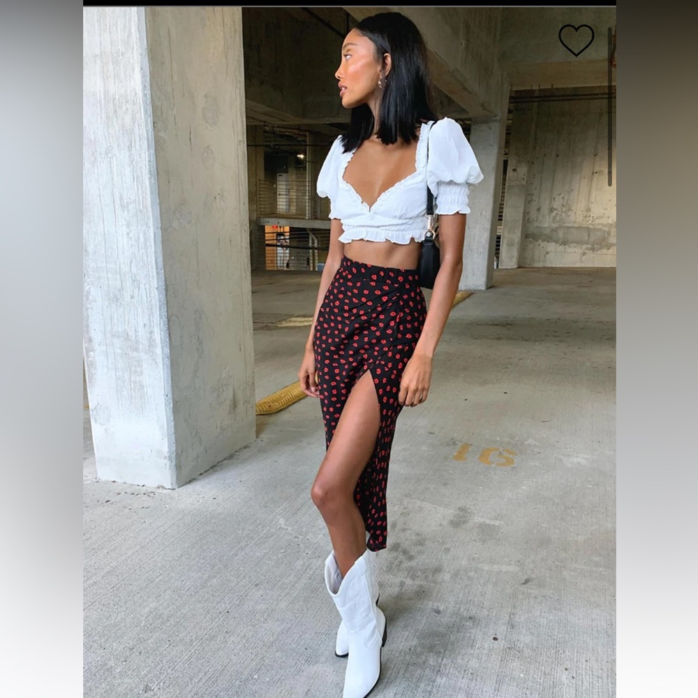 NWT Never been worn, midi skirt from princess Polly size 2 US